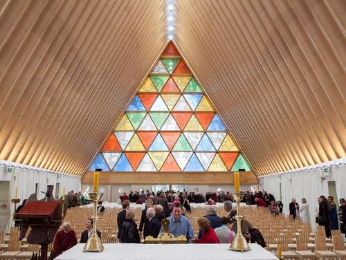 Bioarquitectura: la increíble catedral de cartón de Shigeru Ban
