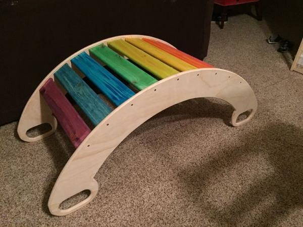 Rainbow Rocker : comment construire une balançoire en bois pour les enfants (PHOTO et VIDEO)