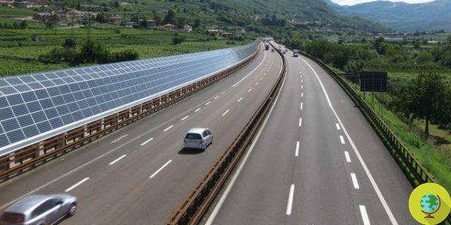 Aux Pays-Bas, des barrières antibruit photovoltaïques qui produisent de l'énergie