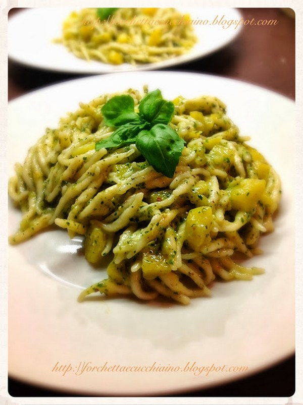 Pistachio pesto: the original recipe and 10 variations