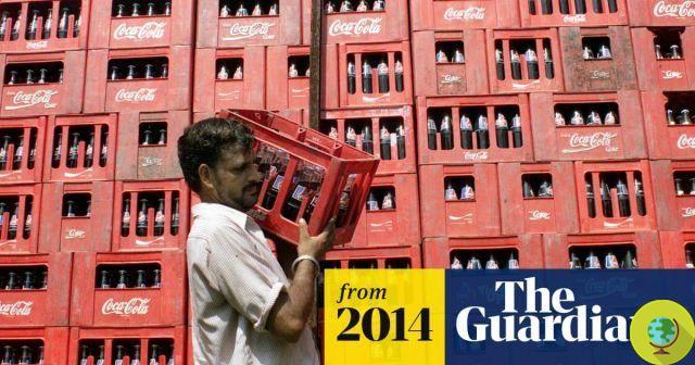 Coca Cola fecha 3 fábricas na Índia e drena toda a água