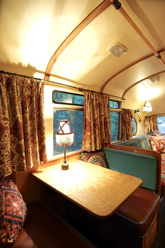 Maine Bus: the vintage bus transformed into a comfortable mobile home