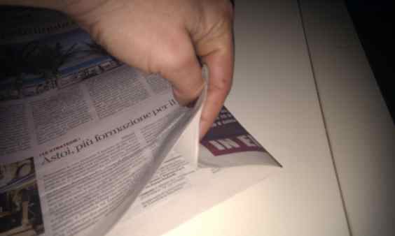 Comment faire un sac à partir d'un vieux journal en 5 minutes
