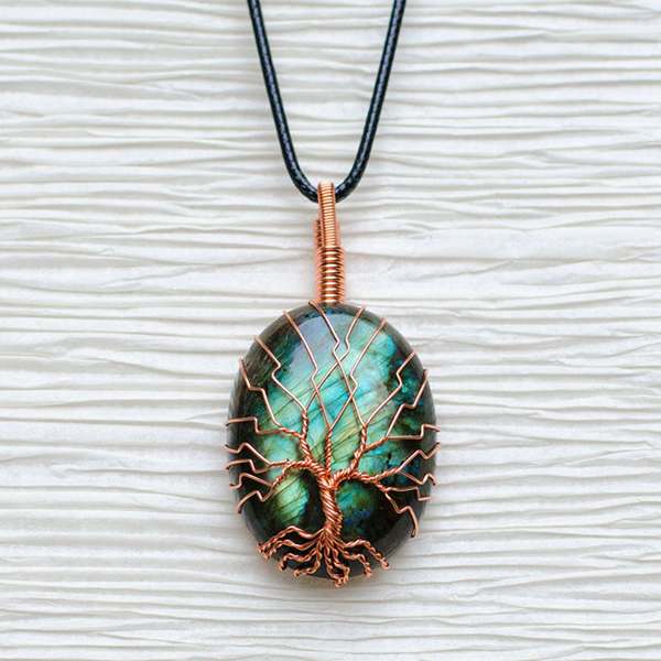 The wonderful eco-jewels dedicated to trees, from the creative recycling of copper (PHOTO)