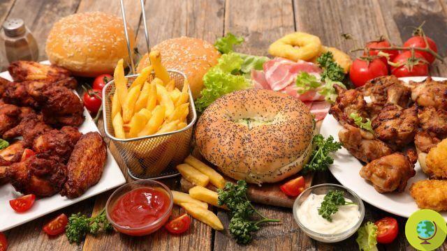 Mediterranean diet: repairs the damage of junk food