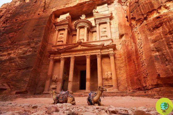 Petra, the jewel of Jordan, can be visited online with a multimedia itinerary #iorestoacasa