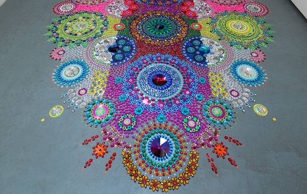 Fantastic mandalas of gems and crystals on floors, walls and… people! (PHOTO)