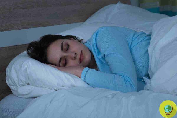Why women need (slightly) more sleep than men according to science