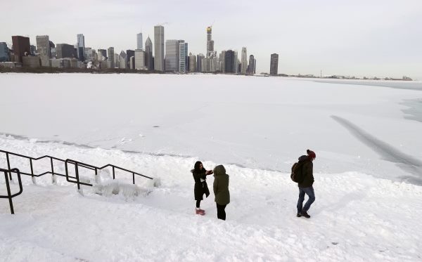 Lago Michigan congelado, é uma visão! As imagens evocativas de Chicago