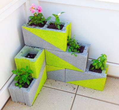 Aromatic herbs: 10 creatively recycled ideas to grow them in pots