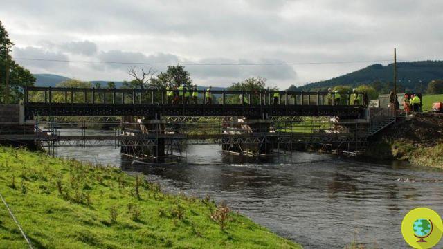 Na Escócia uma ponte construída com 50 toneladas de resíduos (plástico reciclado)