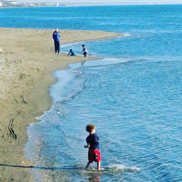 A creche do mar: em Ostia, a escola onde você aprende e brinca na praia