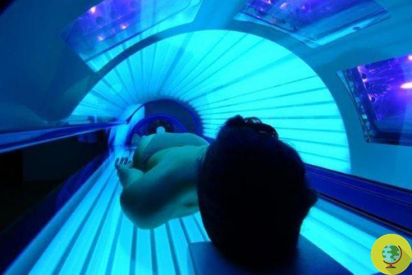 Tanning lamps cause cancer - nearly 500 cancers a year