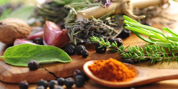 How to store aromatic herbs and spices