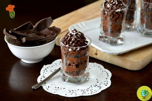 Chocolate and avocado mousse: recipe with no added sugar
