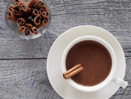 Chocolate quente caseiro: 10 receitas para todos os gostos