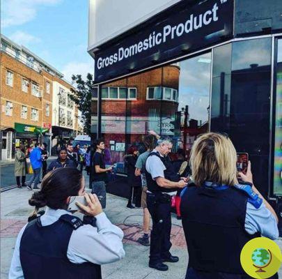 Aparece la tienda de Banksy en Londres, pero las puertas no abren