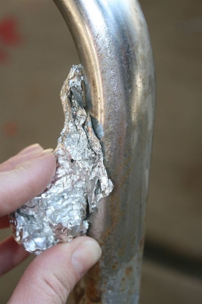 Feuilles d'aluminium : 18 utilisations inattendues pour résoudre les petits problèmes quotidiens