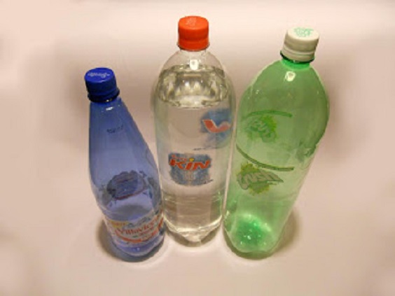 Como fazer caixas e recipientes de garrafas plásticas