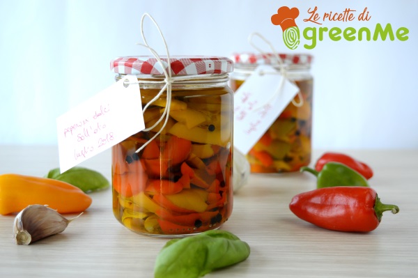 Homemade preserves: the step by step recipe for peppers in oil