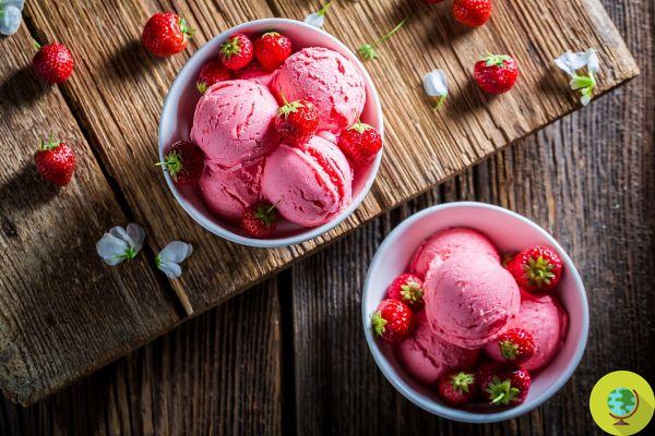 Strawberry ice cream, the best recipes without ice cream maker, very fast and super easy!
