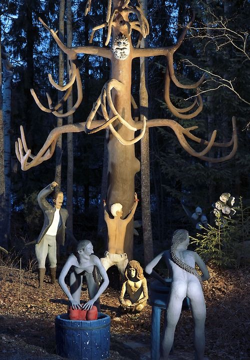 As maravilhosas esculturas escondidas na floresta finlandesa criadas pelo artista “ermitão” Veijo