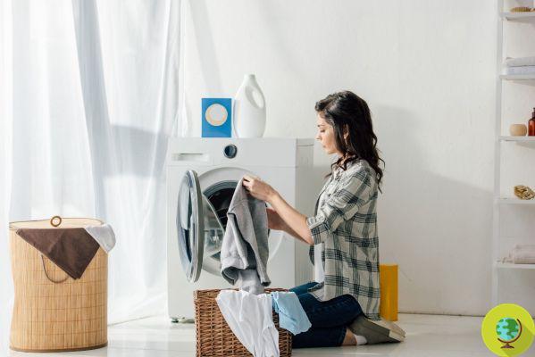 Votre machine à laver sent mauvais ? Comment éliminer les mauvaises odeurs avec ces ingrédients simples que nous avons tous à la maison
