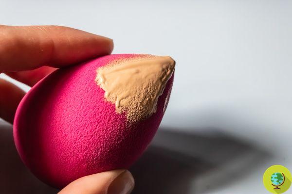 Cosmetics: do you know how many bacteria are hidden in your make-up? 90% of lipsticks, eye shadows and sponges contaminated