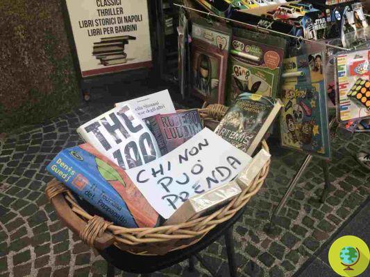 O panaro da cultura chega a Nápoles, para dar livros a quem não pode comprá-los