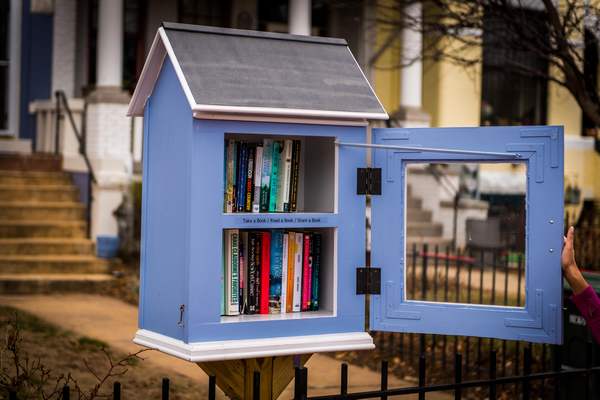 Pequenas Bibliotecas Gratuitas: marco histórico! No mundo existem 75 mil bibliotecas em miniatura para bookcrossing (FOTO)