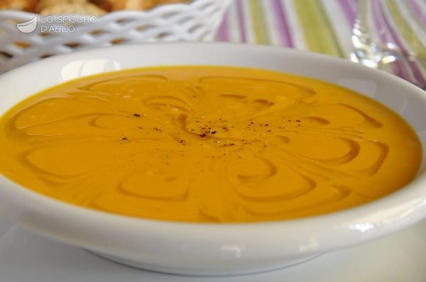 Sopa creme de abóbora: 10 receitas para todos os gostos