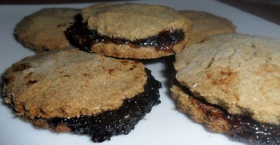 Pittedhre Salentine: a receita de biscoito de cevada com geléia de uva