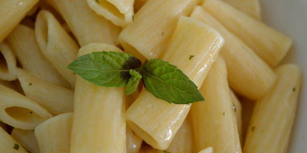 5 Condimentos para Pasta a elaborar con hierbas aromáticas frescas