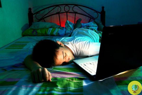 Smartphones: teens at risk of insomnia