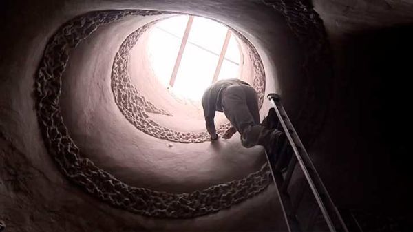 Une immense cathédrale souterraine DIY dans le désert du Nouveau-Mexique (PHOTO & VIDEO))