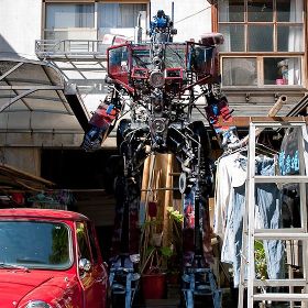 Robotic recycling: 10 robot sculptures and installations made from waste