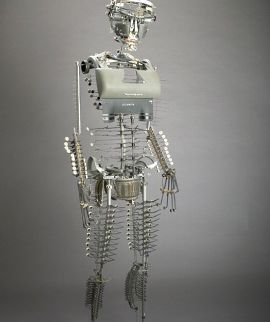 Reciclagem robótica: 10 esculturas e instalações de robôs feitas de lixo