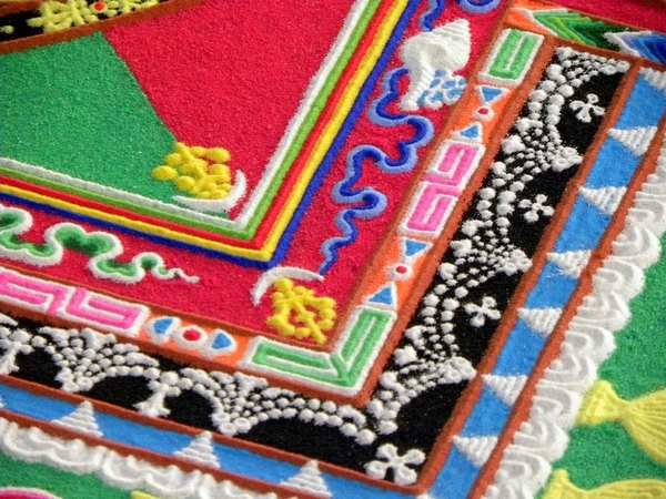 As maravilhosas mandalas de areia feitas por monges tibetanos (FOTO)