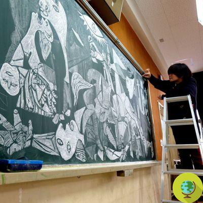 La maestra japonesa que convierte la pizarra en obras de arte (FOTO)