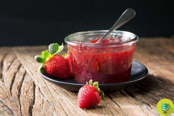 Comment faire de la confiture de fraises (sans sucre blanc) et faire un délicieux sirop