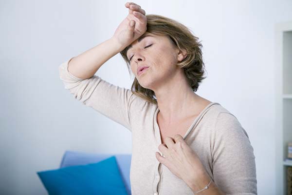Ménopause : 15 symptômes les plus courants