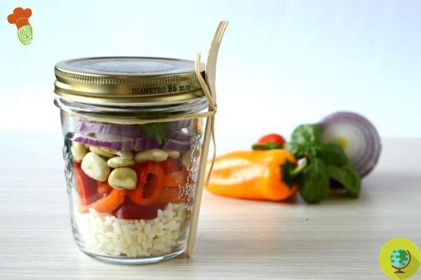 Rice salad in a jar with lupins [vegan recipe]