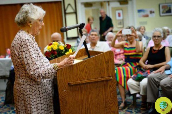 À l'âge de 101 ans, cette femme a publié son premier livre de poésie