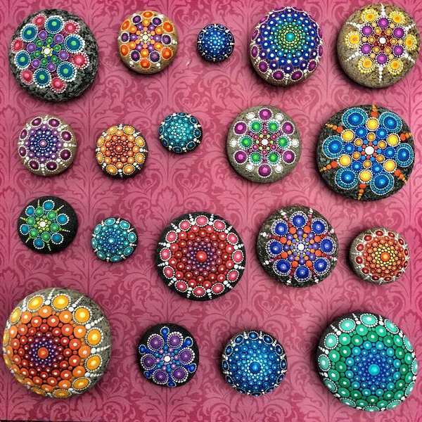 Mandala Stones: how to color fantastic mandalas on stones (VIDEO)