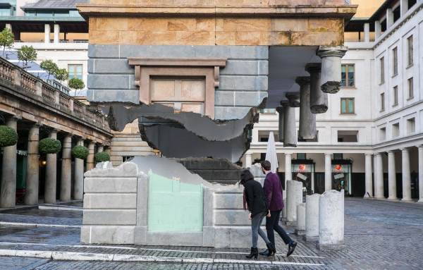 Las extraordinarias ilusiones ópticas arquitectónicas de Alex Chinneck (FOTO)