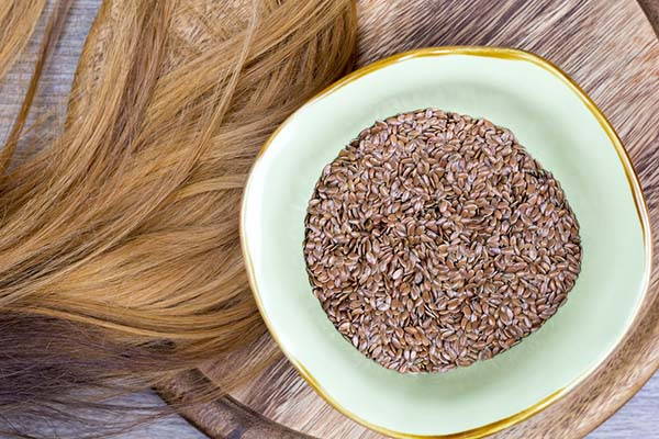 Flax seeds: how to use them for hair health and beauty