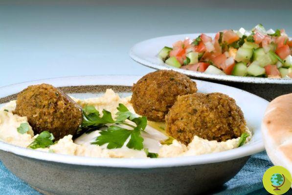 How to prepare chickpea falafel at home