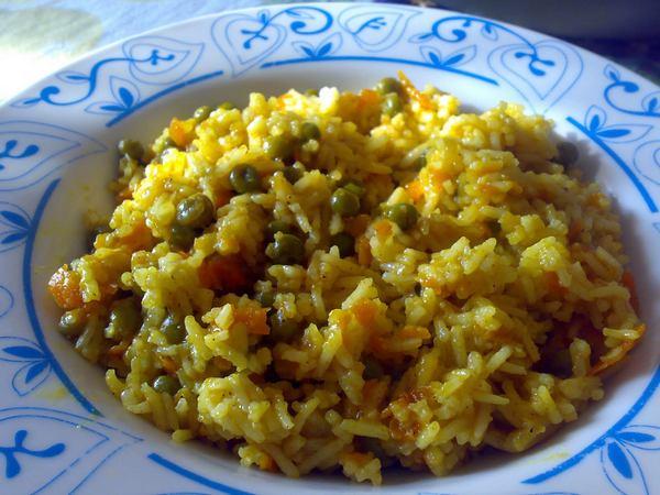 Arroz de curry: a receita original e 10 variações saborosas