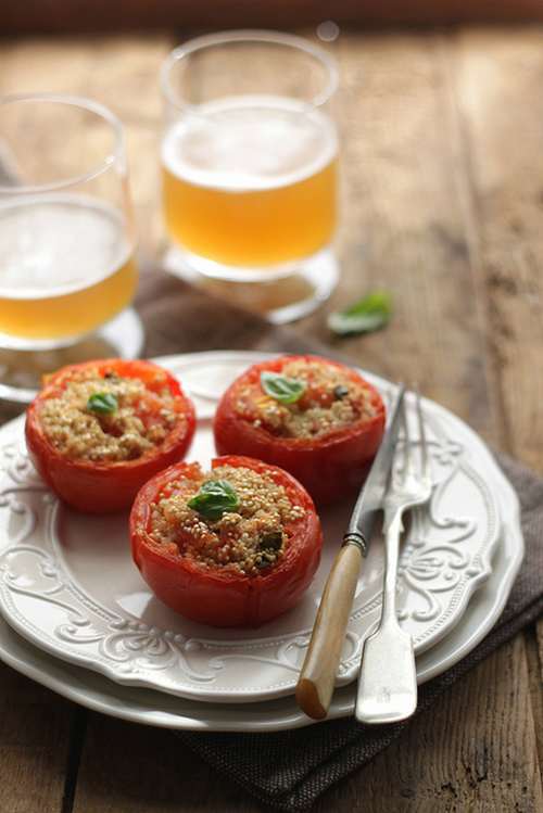 Não apenas arroz: 10 receitas de tomate recheado