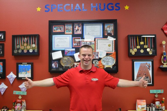 Tim's place, the special restaurant where you can order free hugs (VIDEO)